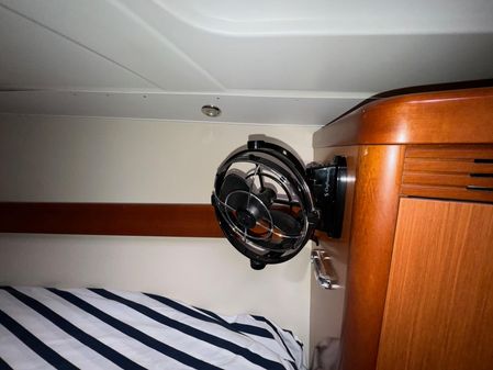 Beneteau Oceanis 37 image