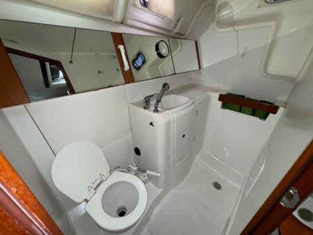 Beneteau Oceanis 37 image