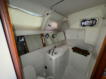 Beneteau Oceanis 37 image