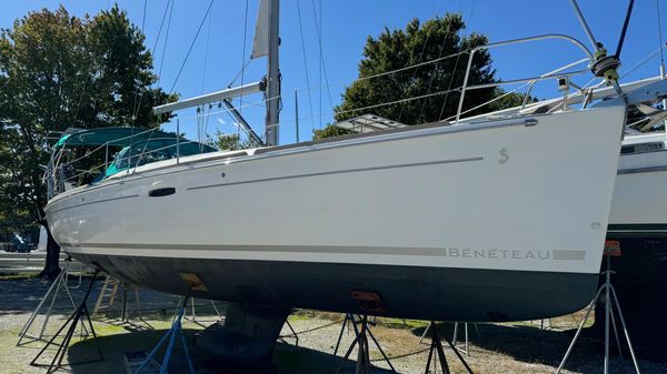 Beneteau Oceanis 37 