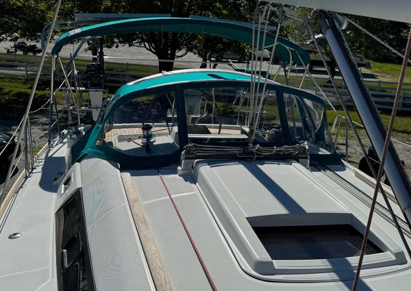 Beneteau Oceanis 37 image