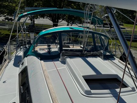 Beneteau Oceanis 37 image