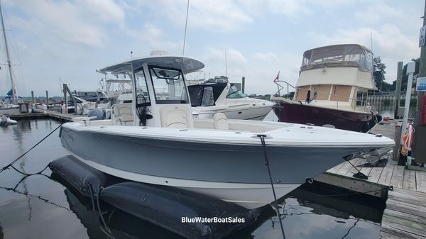 Sea Hunt Gamefish 27 Forward Seating 