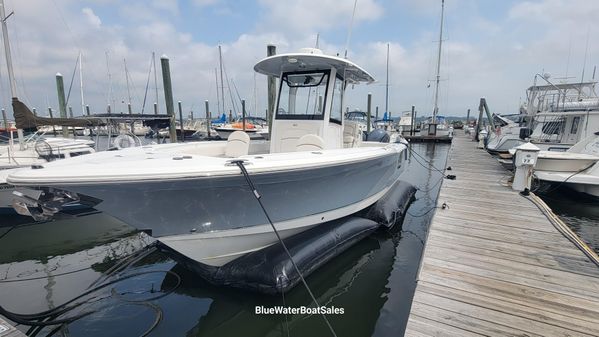 Sea Hunt Gamefish 27 Forward Seating image