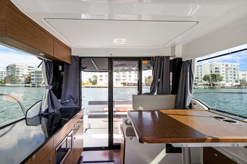 Jeanneau NC 1095 Weekender image