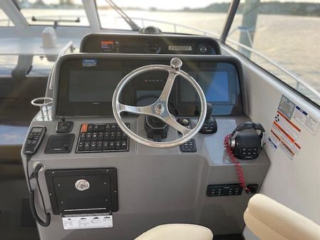 Pursuit OS 385 Offshore image