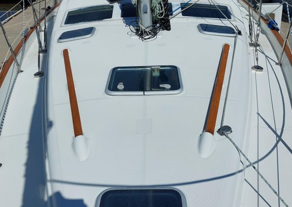 Beneteau Oceanis 42CC image