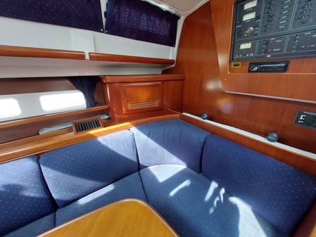 Beneteau Oceanis 42CC image