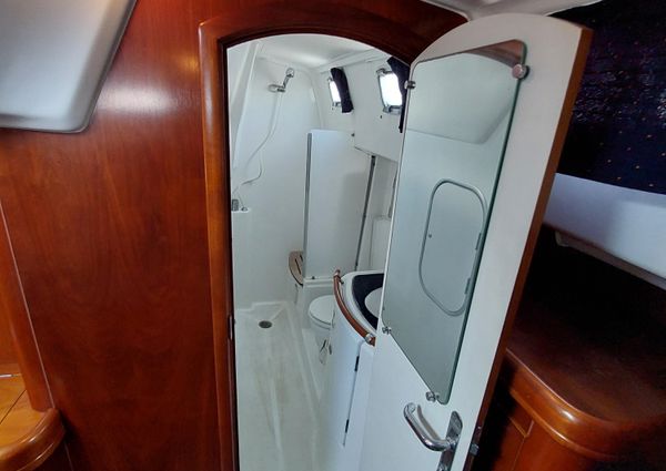 Beneteau Oceanis 42CC image