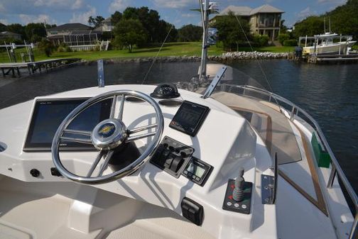 Ranger-tugs 29-COMMAND-BRIDGE image