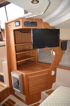 Ranger-tugs 29-COMMAND-BRIDGE image
