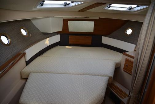 Ranger-tugs 29-COMMAND-BRIDGE image