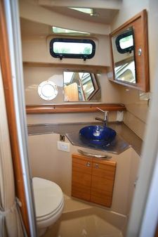 Ranger-tugs 29-COMMAND-BRIDGE image