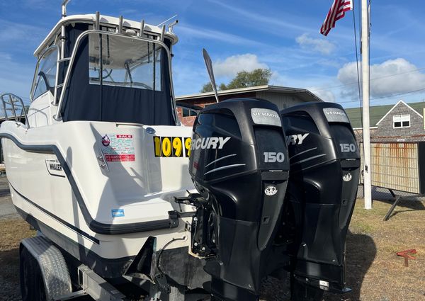 Boston Whaler 255 Conquest image