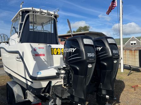 Boston Whaler 255 Conquest image