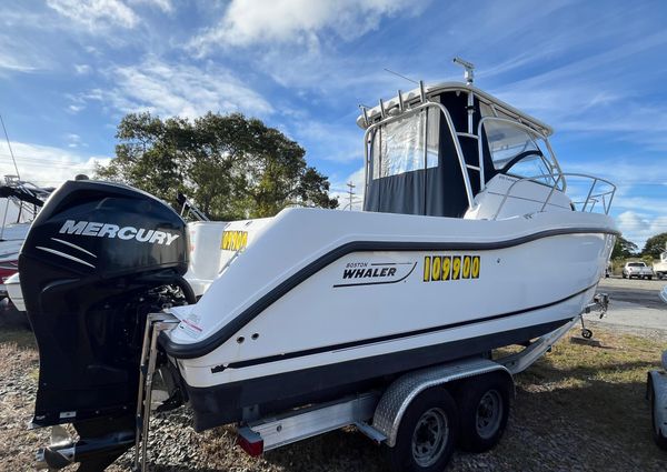 Boston Whaler 255 Conquest image