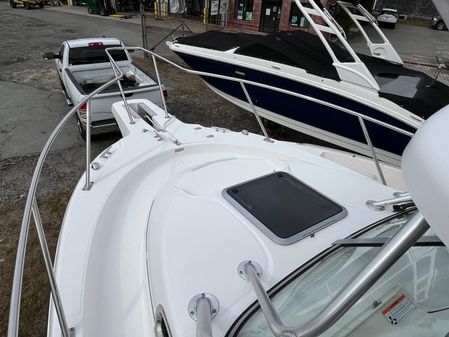 Boston-whaler 255-CONQUEST image