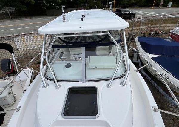 Boston Whaler 255 Conquest image