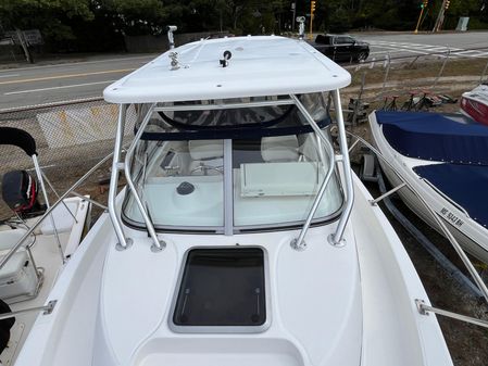 Boston Whaler 255 Conquest image