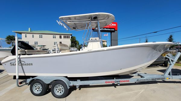 Sea Chaser 24 HFC