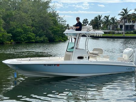 Boston Whaler 240 Dauntless Pro image