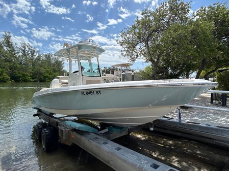 Boston Whaler 240 Dauntless Pro image