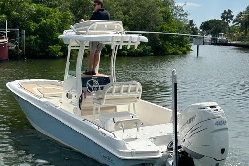 Boston Whaler 240 Dauntless Pro image