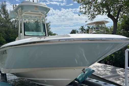 Boston Whaler 240 Dauntless Pro image