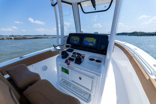 Sea Hunt Gamefish 27 image