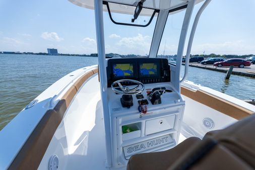 Sea Hunt Gamefish 27 image