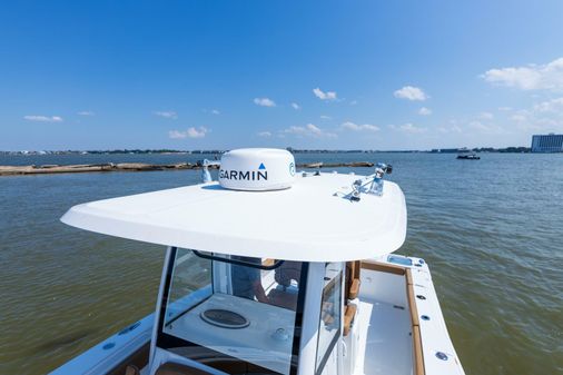 Sea Hunt Gamefish 27 image