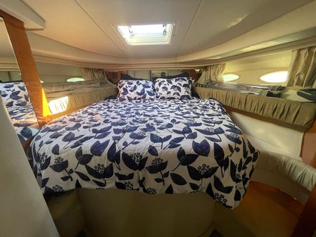 Sea Ray 380 Sundancer image