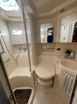 Sea Ray 380 Sundancer image