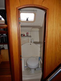 Hunter 460 image