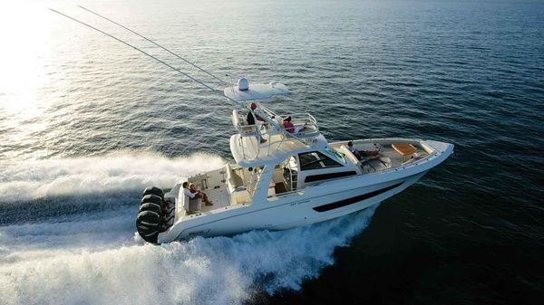 Boston Whaler 420 Outrage