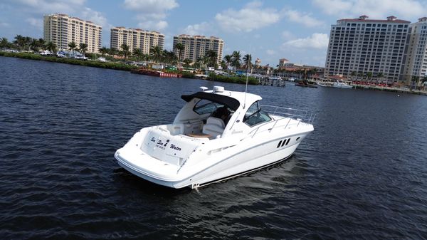 Sea Ray Sundancer 380 image