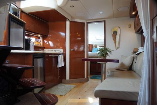 Sea Ray Sundancer 380 image