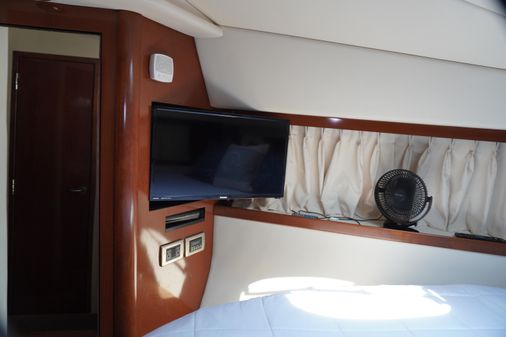 Sea Ray Sundancer 380 image