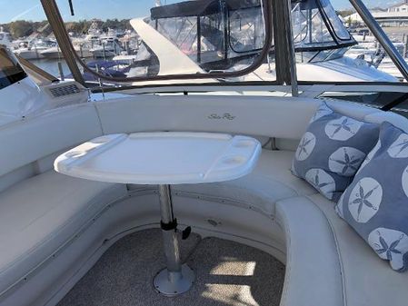 Sea-ray 560-SEDAN-BRIDGE image