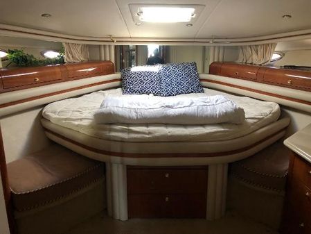 Sea-ray 560-SEDAN-BRIDGE image