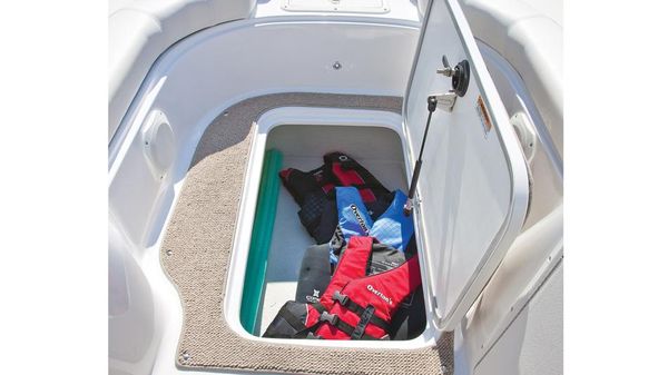 Hurricane SunDeck Sport 188 OB 