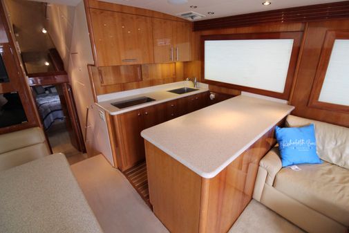 Hatteras 50 Convertible image