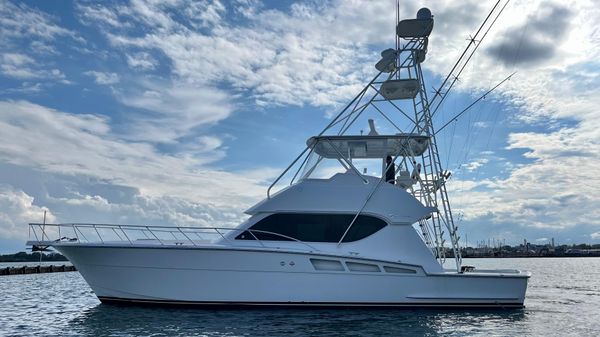 Hatteras 50 Convertible