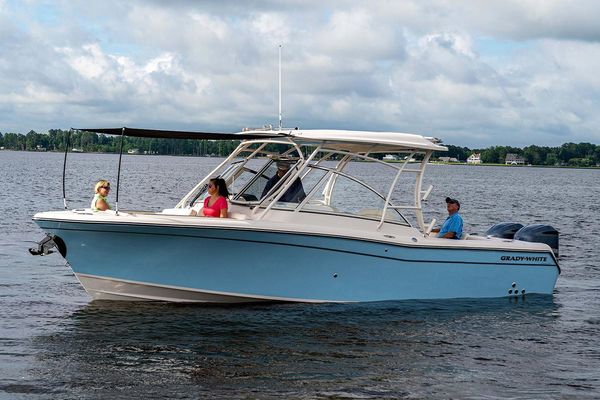 Grady-White Freedom 285 - main image