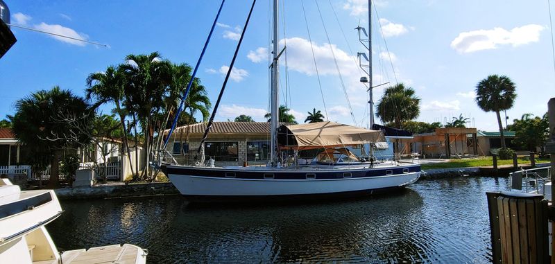 Hallberg-Rassy HR 49 - main image