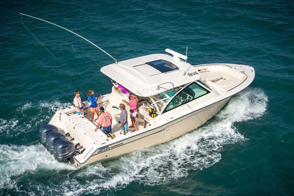 Grady-White Freedom 375 - main image