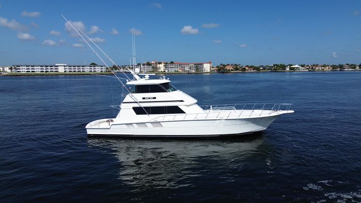 Hatteras 65 - main image