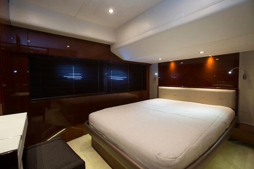 Princess Flybridge 82 Motor Yacht image