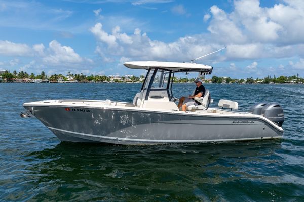 Cobia 262 Center Console - main image