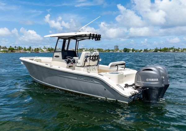 Cobia 262 Center Console image